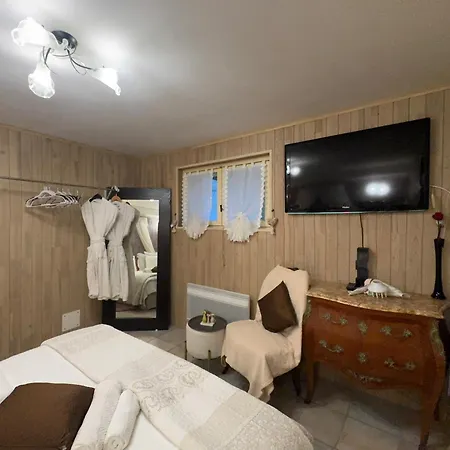 D'hotes Salles De Bain Integree Et Entree Privee , Parking Gratuit Guest house Sarlat-la-Caneda