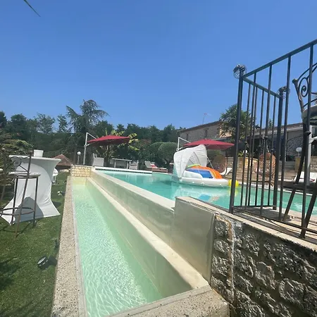 Konukevi D'hote Grise Avec Petit Dejeuner Sauna Et Jacuzzi En Option Sarlat-la-Canéda